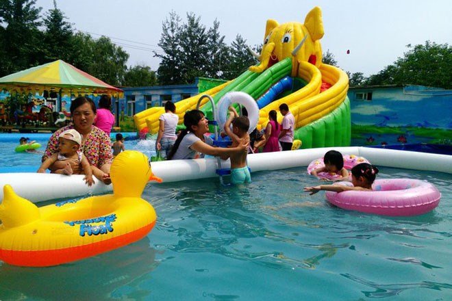 龙河镇儿童充气游泳池
